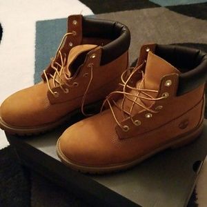 Men's Chukka Timberland size 7.5